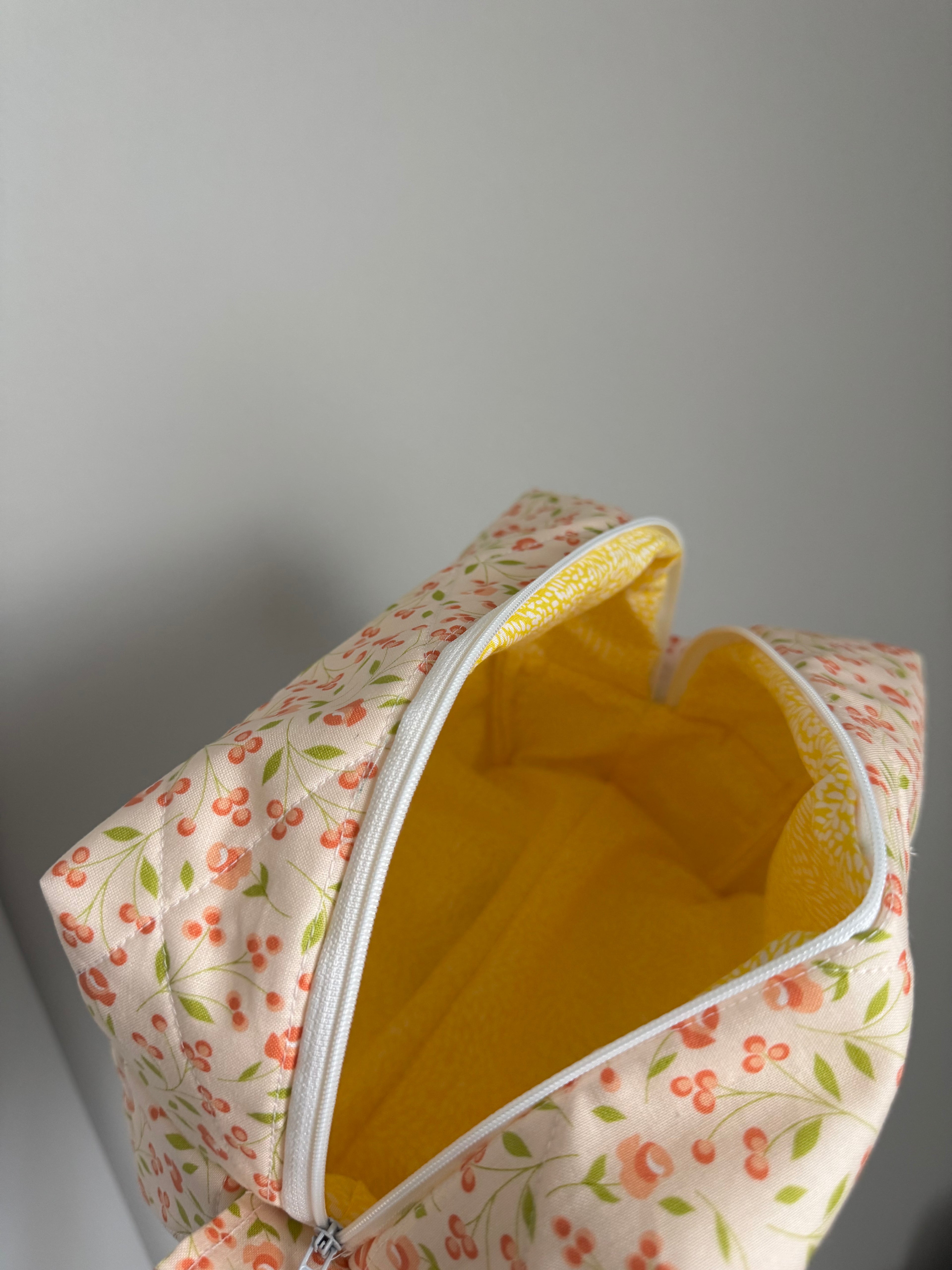 OR Large makeup bag
