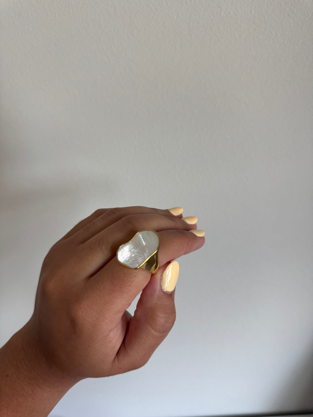 Pearl patch adjustable ring