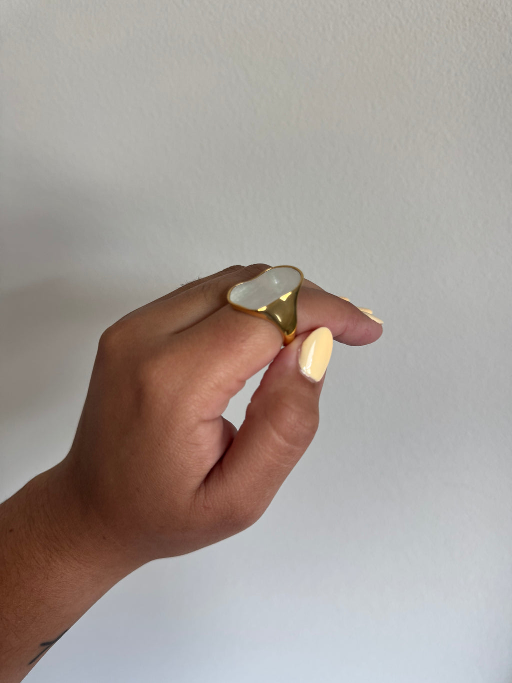 Pearl patch adjustable ring