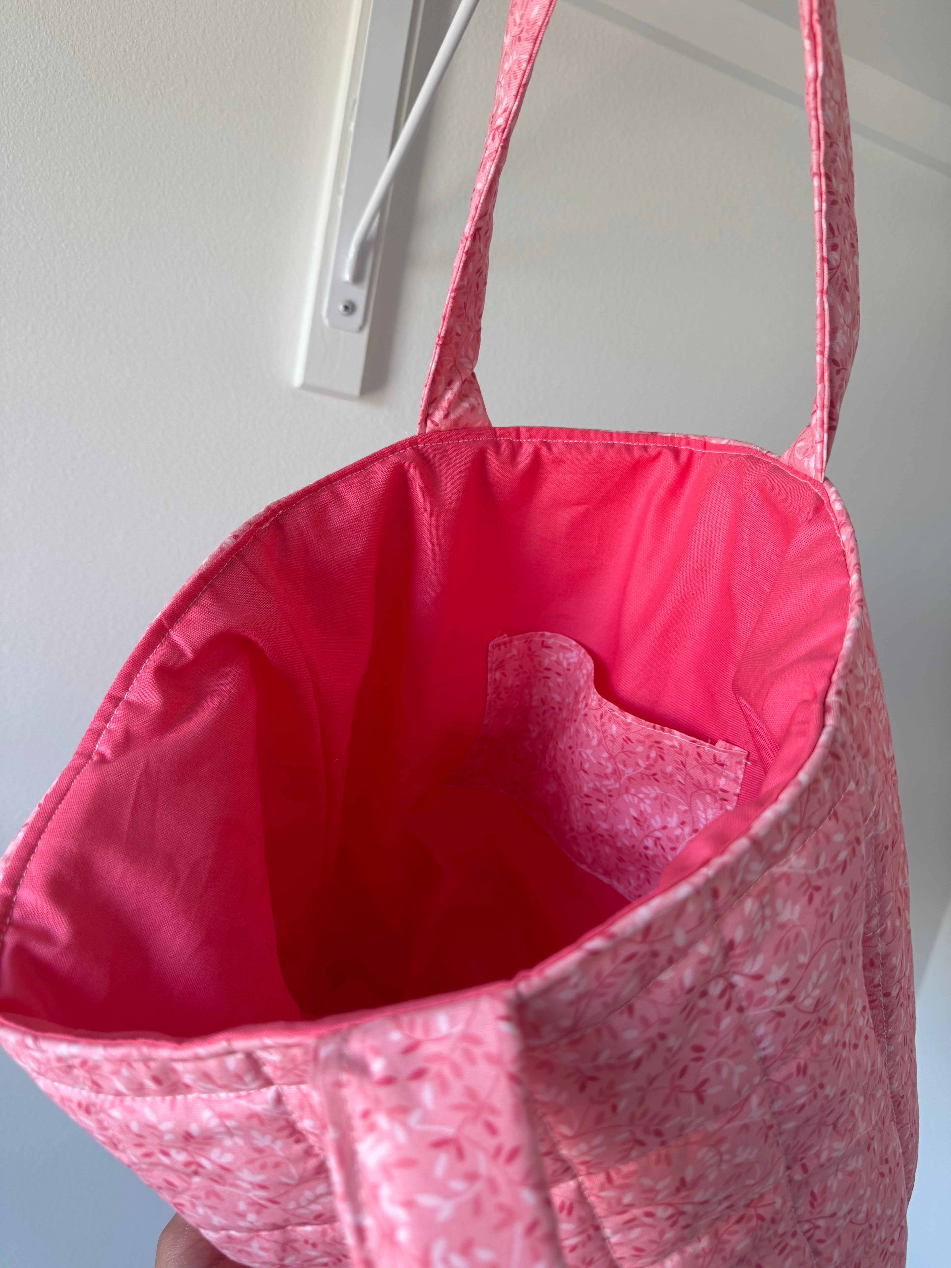 The pink tote bag