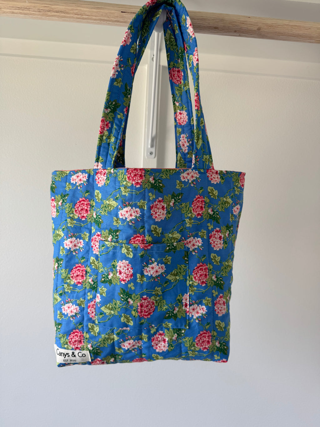Hydrangea tote bag