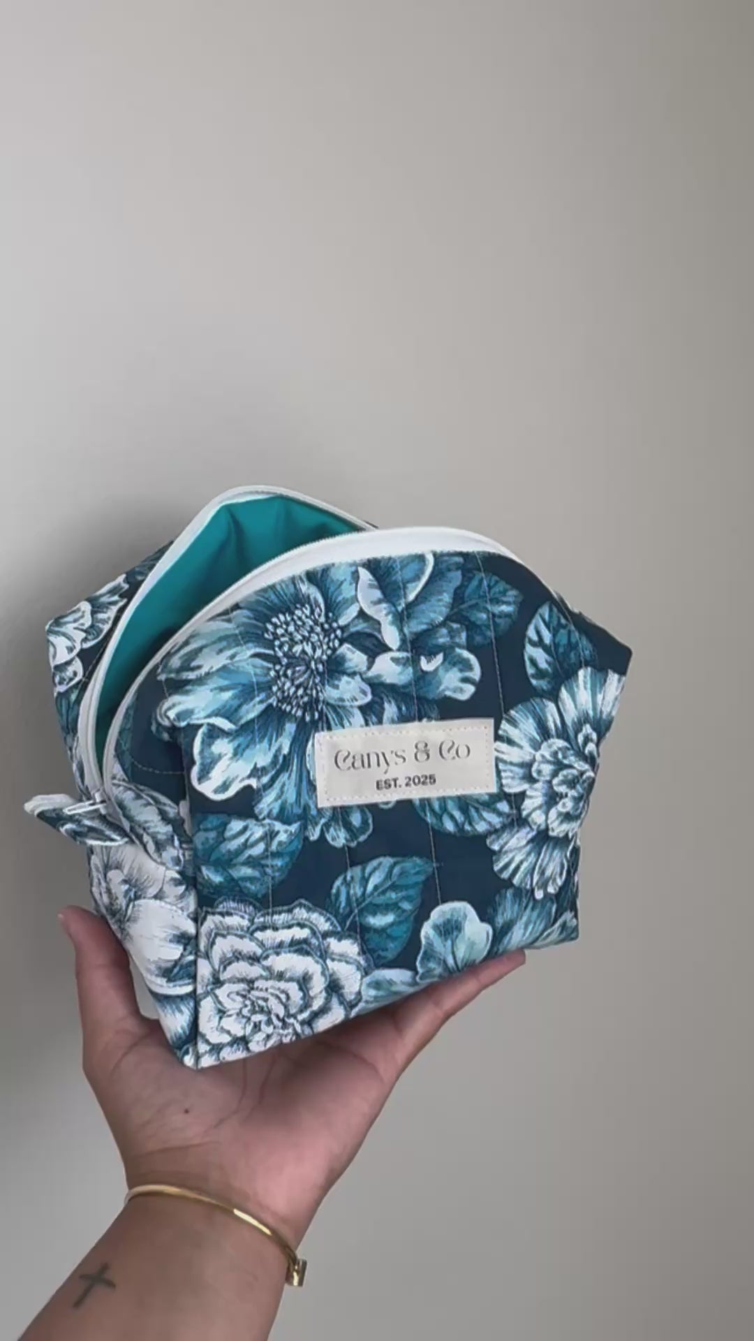 Blue peonies Makeup bag