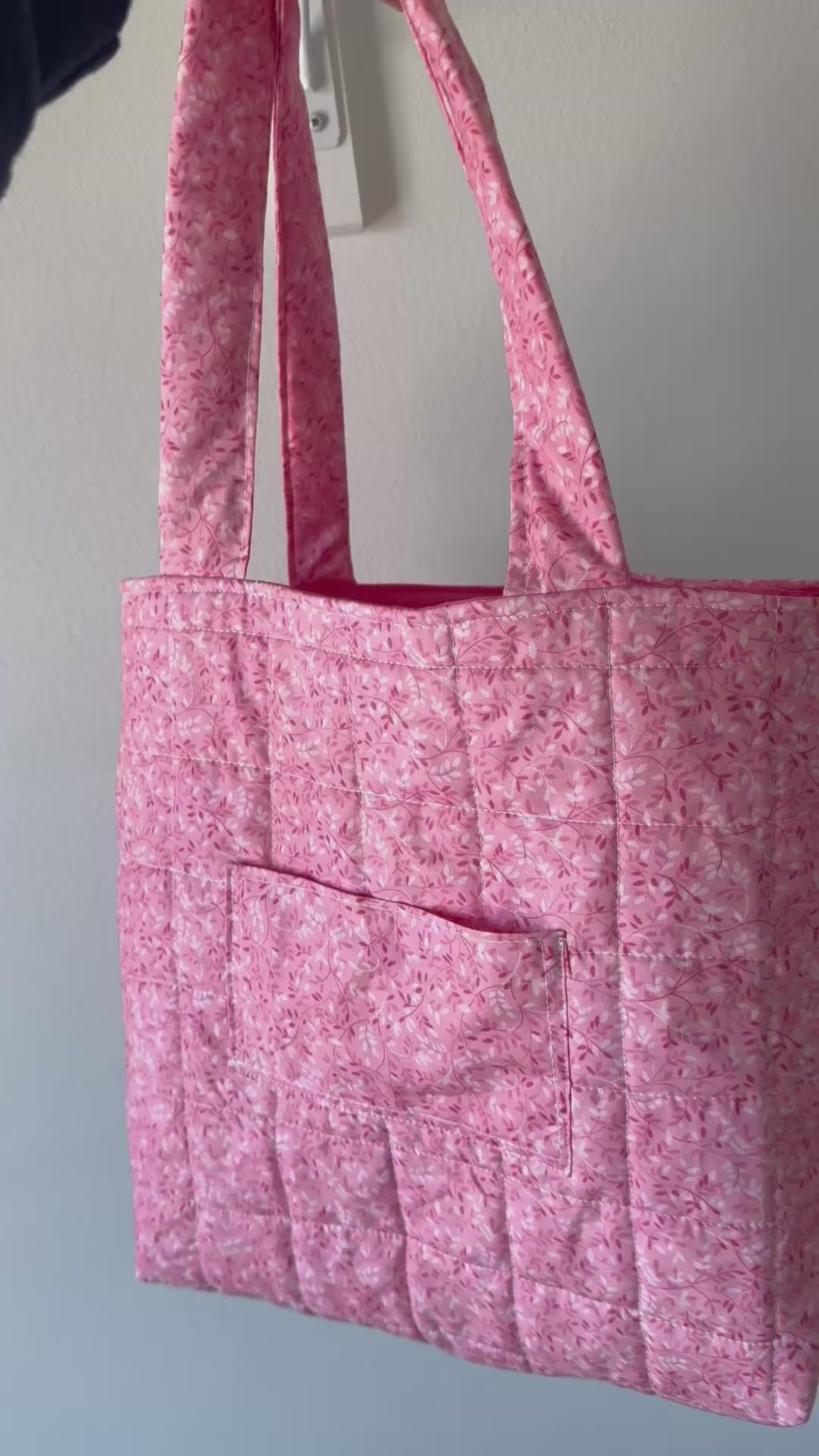 The pink tote bag